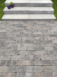 Traptrede 100x35x15 cm stone grey kleurecht met facet (per 2 stuks)