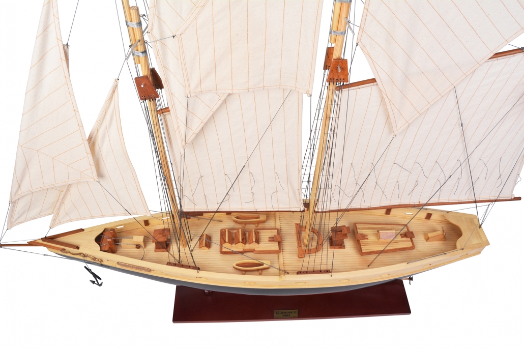 AS138 Bluenose II Painted zeilboot Authentic Models