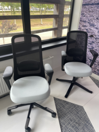 HAG SOFI (SET)  bureaustoel en konferentiestoel