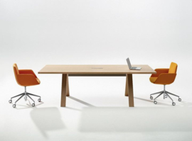 Arper CROSS table | POWDERCOATED | Topdesign van Arper