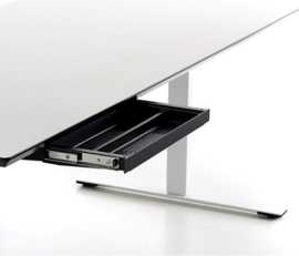 Ultra Pen Tray large black RAL 9005 -zonder slot -pennebak