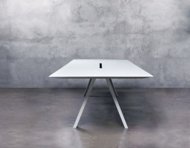 ARKI by Pedrali WIT tafel 6mm volkern blad met witte kern