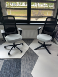 HAG SOFI (SET)  bureaustoel en konferentiestoel