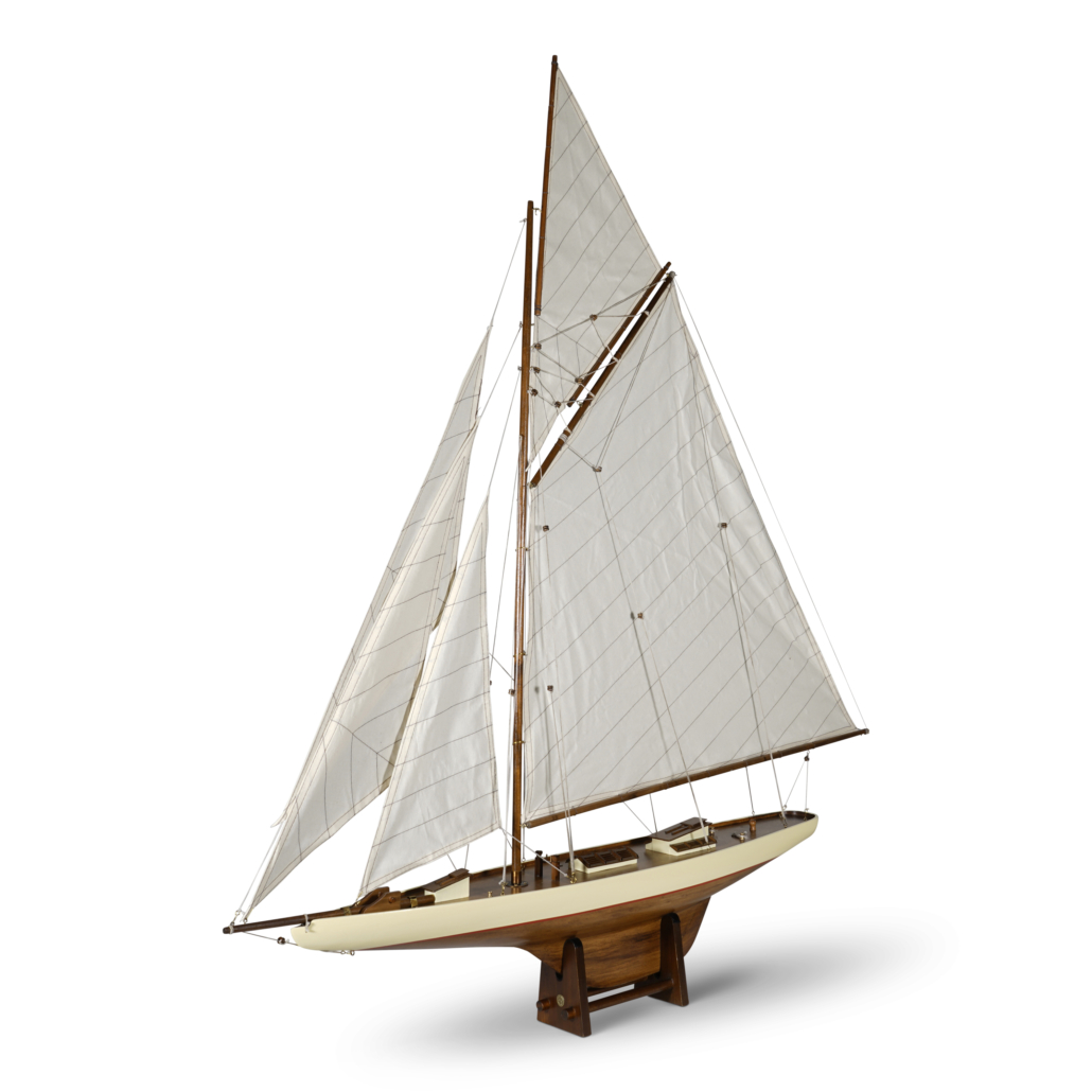 AS076F America’s Cup Columbia 1901, Medium Authentic Models