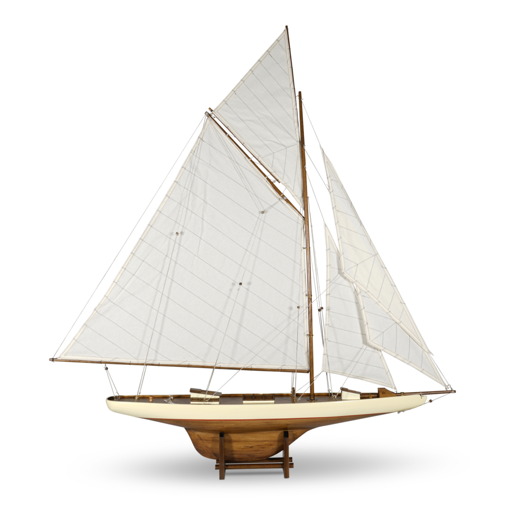 AS076F America’s Cup Columbia 1901, Medium Authentic Models