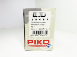 Piko 95467 Gesloten goederenwagen SNCB in ovp (1)