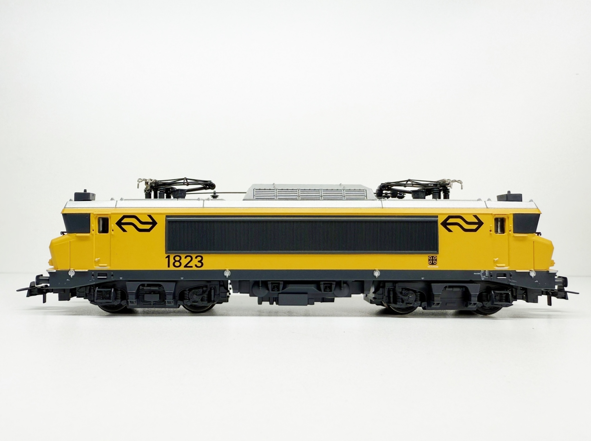 Roco 63895 Elektrische locomotief NS 1823 (NEM) in ovp
