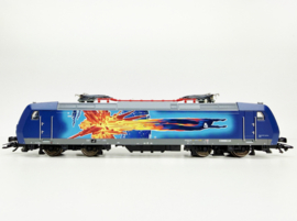 Trix 22078 Elektrische locomotief BR 185 'Superman' (NEM + Digitaal) in ovp