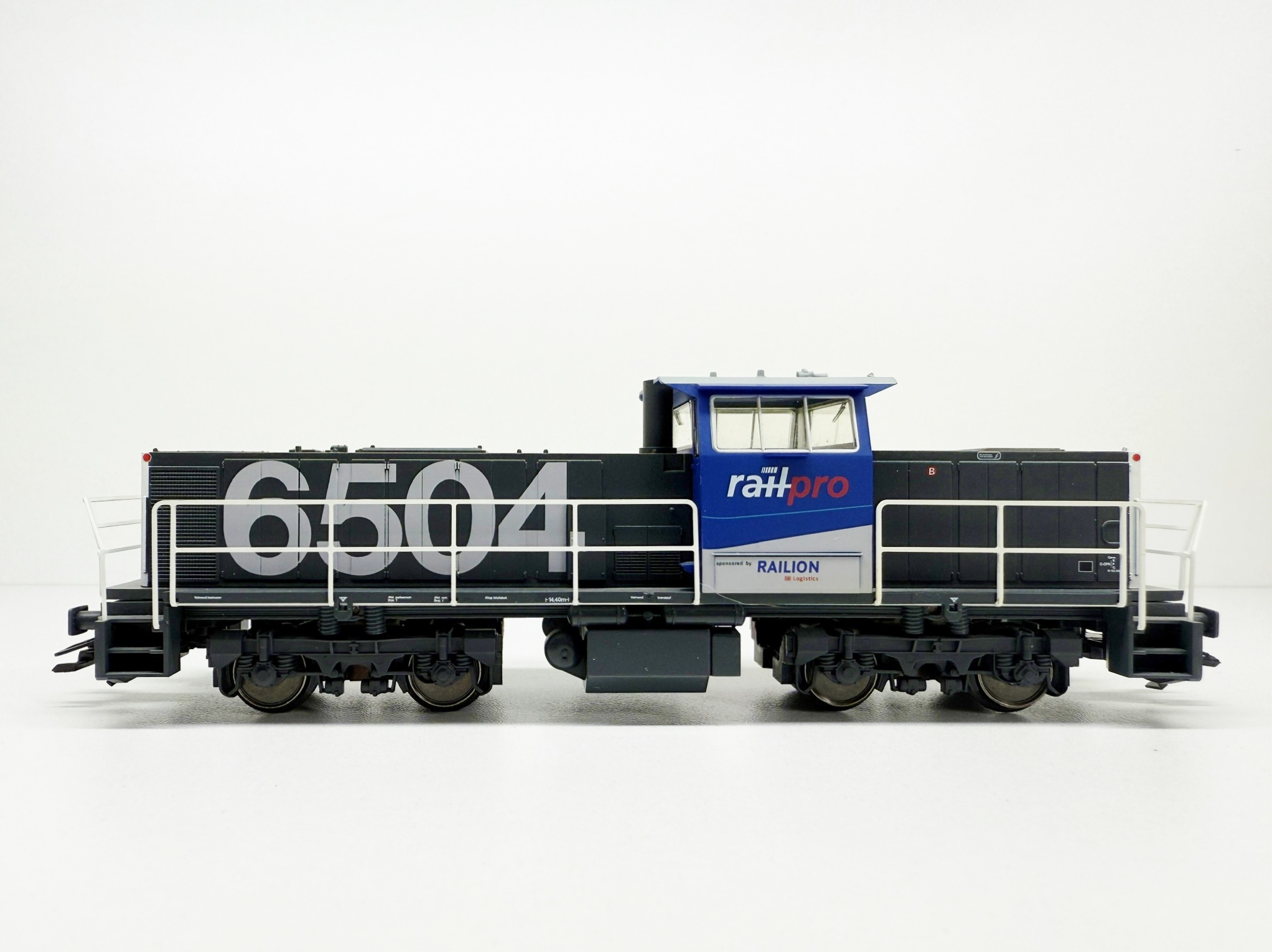 Trix 22768 Diesellocomotief 'RailPro' NS 6504 (NEM) in ovp
