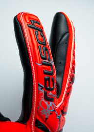 Reusch Attrakt Gold X Electric Red