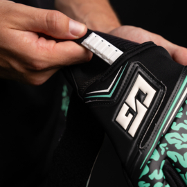 The One Glove NXT Advance Mentality Monster