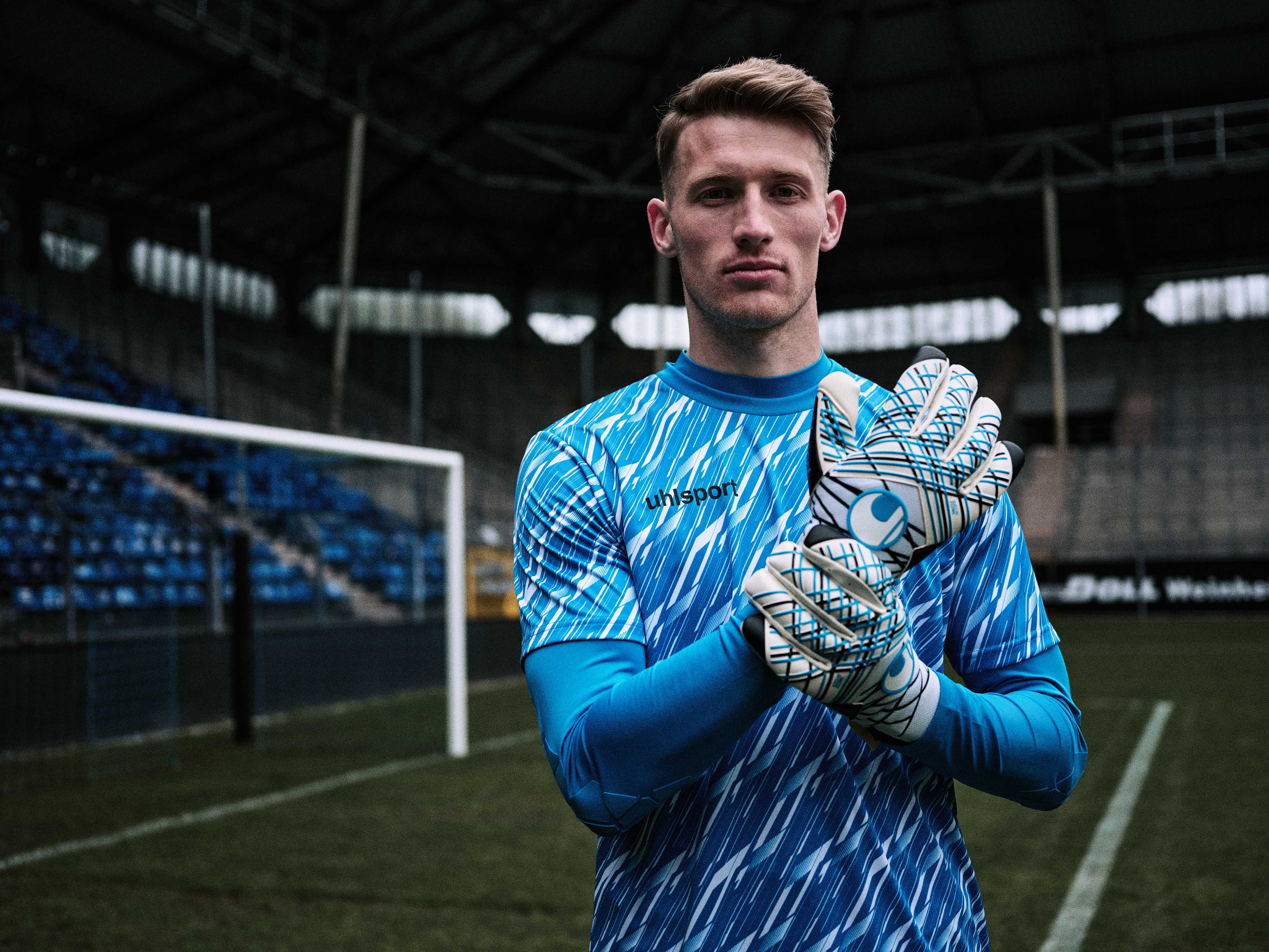 Uhlsport Progressive Goalkeeper Bundle Cyan / White