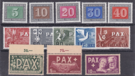 Pax serie michel no 447/459 postfris. cat waarde 450,-