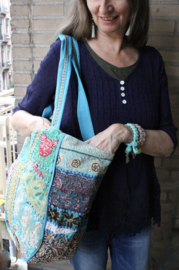 Lichtgewicht Patchwork Banjara Boho India hippie tas tote bag XL met 3 ritsen, GOUDEN borduurwerk, bloemen TURQUOISE14