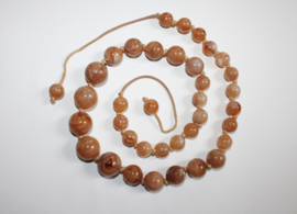 Long beaded necklace, BEIGE / LIGHT BROWN marbled