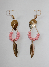 Lightweight Earrings GOLD color with 2 kinds of leaves and PINK beads