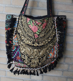 Patchwork Unieke, rijk geborduurde patchwork tas, ruime handtas, strandtas textiel, Banjara Boho India tas ZWART5 met heel veel GOUD borduursel