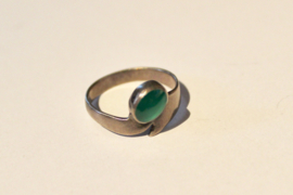 ZILVEREN ring met groene AGAAT kristal halfedelsteen - maat 57-58  size diameter 18,5 mm 