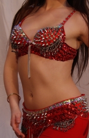 2-piece set Tribalicious fully sequinned Bra + hipbelt RED SILVER, studs and chains decorated