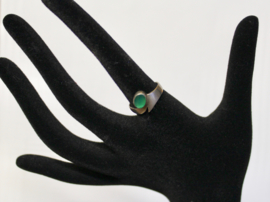 57-58  size diameter 18,5 mm - Ring SILVER with green AGATE crystal gemstone