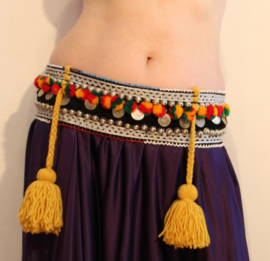 Tr11 - Hipbelt tribal fusion BLACK SILVER RED YELLOW GREEN OKER with pom poms and tassels - Ceinture tribale aux pompons et sequins SAFFRAN JAUNE ARGENT