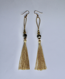 Tassel Earrings, creme color LIGHT YELLOW, SILVER and GOLD beads decorated - Boucles d'oreilles floches, couleur CRÈME