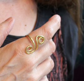 Krullen ring GOUD - GOLDEN Curly ring - one size adaptable