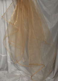 Sluier rechthoekig of halfrond, transparant organza LICHT GOUD  - 105 cm x 270 cm - Veil transparent rectangular organza LIGHT GOLD