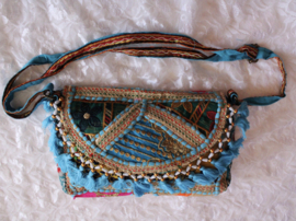 23cm x 13 cm x 6cm - One of a kind Bohemian hippy chic purse patchwork TURQUOISE GOLD FUCHSIA PINK - Sac Bohème ethnique