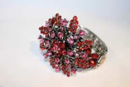 Strass hinge bracelet  "Star Flower 2" RED PINK SILVER diamanté - Bracelet étincelant en forme d'étoile / fleur ROUGE ROSE ARGENTÉ, décoré richement de strass diamanté