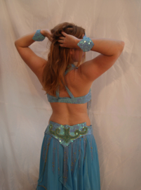 Fully sequinned 7-pce bellydance costume TURQUOISE GOLD IRIDISCENT -  "Cool Blue" Costume sequins pour la danse orientale 5-pièces TURQUOISE DORÉ