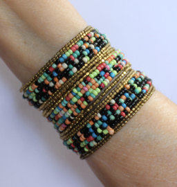 Atlantis Armband Ibiza hippie chic met mix kleuren kraaltjes ZWART WIT GROEN GOUD BLAUW ROOD ZALM