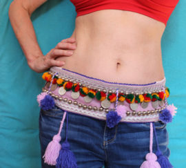 Tr6 - Hipbelt tribal fusion LILAC PURPLE SILVER RED YELLOW GREEN with pom poms and tassels - Ceinture tribale aux pompons et aux sequins LILA MAUVE ARGENT