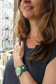 Ibiza Ster armband nr1 met kraaltjes en Cowry schelpen ster  : GROEN GOUD AQUA TURQUOISE