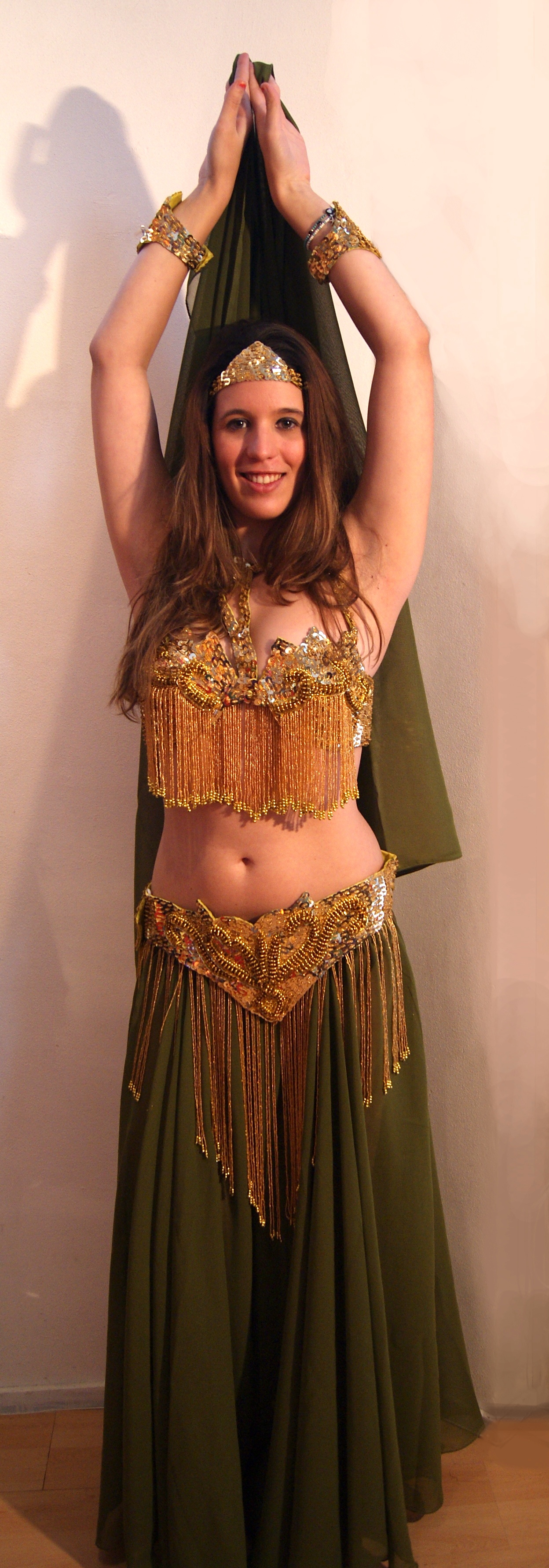 7-piece GOLDEN Fully sequinned bellydance costume, beaded fringe decorated