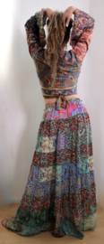 MULTICOLOR zijden wikkeltopje nr3 met ruches aan de mouwen en GOUD opdruk, India dessin - one size fits XS, S, M, L, XL