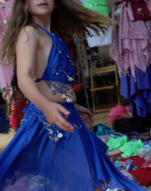 (8-13 years old) - 3-pce bellydance costume girls BRIGHT PINK, TURQUOISE, BLUE, PURPLE, RED, BLACK, WHITE : top + headband + skirt