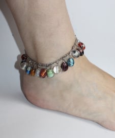 Armband / Enkelband met grote multicolor kralen, ZILVERkleurige ketting - 24 cm - Anklet / Bracelet SILVERcolored chain, MULTICOLORED beads decorated