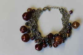 Bracelet Fantasy1 - Fantasy bracelet on 3 SILVER colored chains with BROWNISH, PURPLE and OIL colored beads