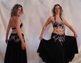 2-piece Bellydance costume BLACK SILVER DIAMOND STRASS -  set soutien-gorge  + ceinture de danse  NOIR ARGENTÉ aux sequins et aux franges