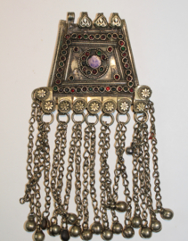 Pendant trapezium vormig, met filigraan, RODE, GROENE en BLAUWE glaskralen ingelegd + belletjes - Vintage Pendant23