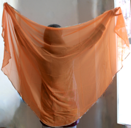 Sluier halfrond  ORANJE chiffon met  ZILVEREN paillettenrand afgeboord