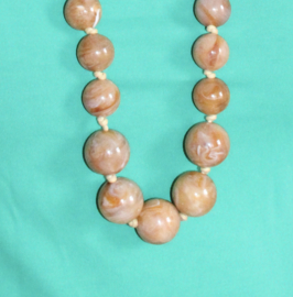 Long beaded necklace, BEIGE / LIGHT BROWN marbled