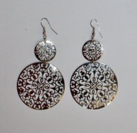 Lightweight oriental filigrane SILVER colored earrings, 2 circles