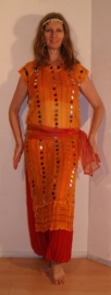 3-delig Cleopatra ensemble : transparante netjurk/tuniek oranje-GEEL + bijpassend heupsjaaltje + hoofdbandje met muntjes - S M L XL - 3-piece Cleopatra set : transparent net dress orange-YELLOW + matching hip shawl + head