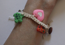 Macramé meisjes / kinder armband met schildpad, hartje, skateboard