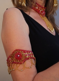 4-delige juwelen set Cleopatra: hoofdband /haarband + armbanden + choker, ROZE GOUD versierd met kraaltjes en pailletten
