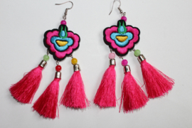 Lichtgewicht Boho hippie chic oorbellen met 3 kwasten FUCHSIA TURQUOISE