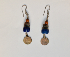 Tibet oorbellen met originele kralen ZILVER , LAPIS LAZULI, muntje - Tibet2 - Tibetan earrings with authentic beads LAPIS LAZULI, SILVER, coin