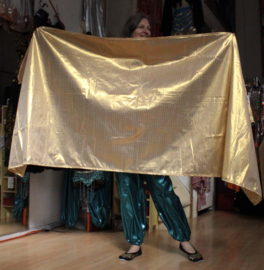 Shiny rectangular lamé GOLDEN veil, non transparent, with subtle diamond-shaped motives - 98 cm x 240 cm
